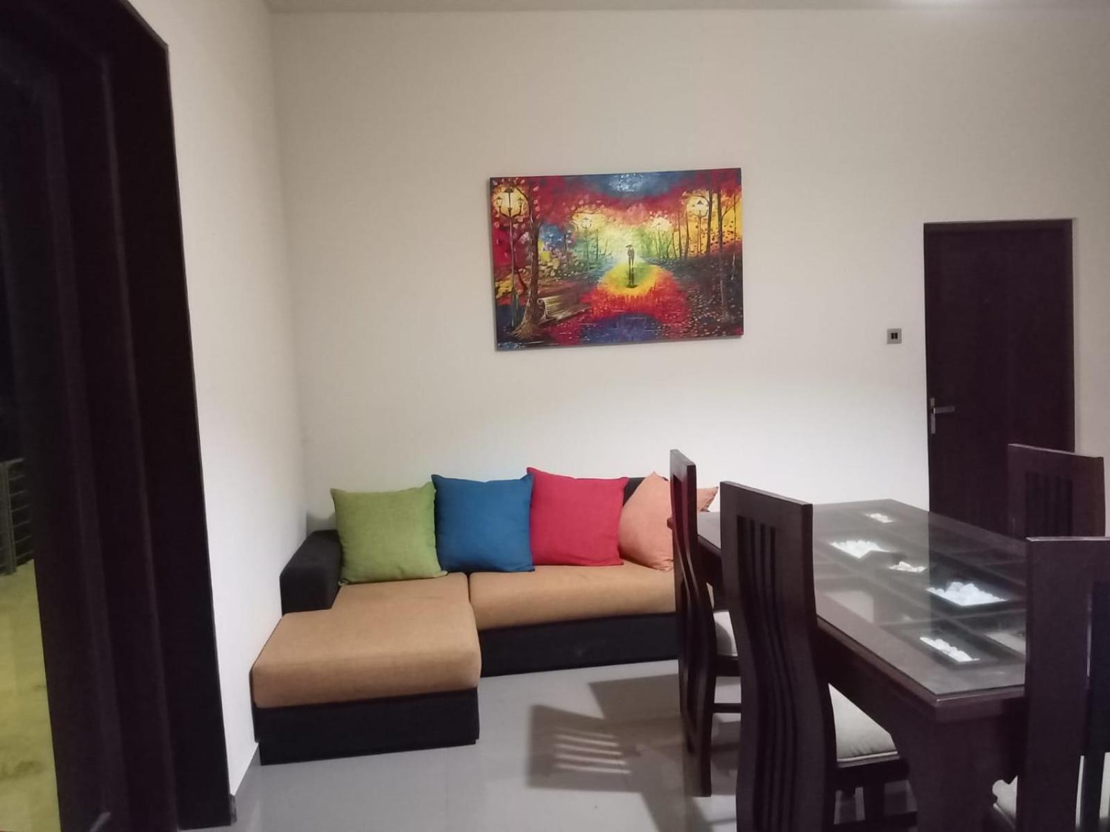 Thalangama Lakeview Lodge バタラムラ エクステリア 写真