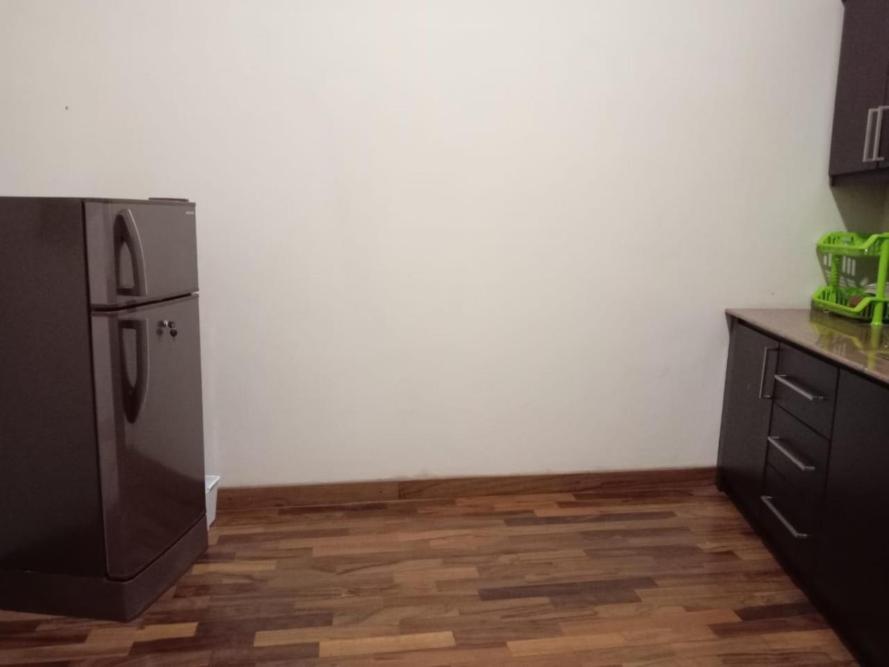 Thalangama Lakeview Lodge バタラムラ エクステリア 写真